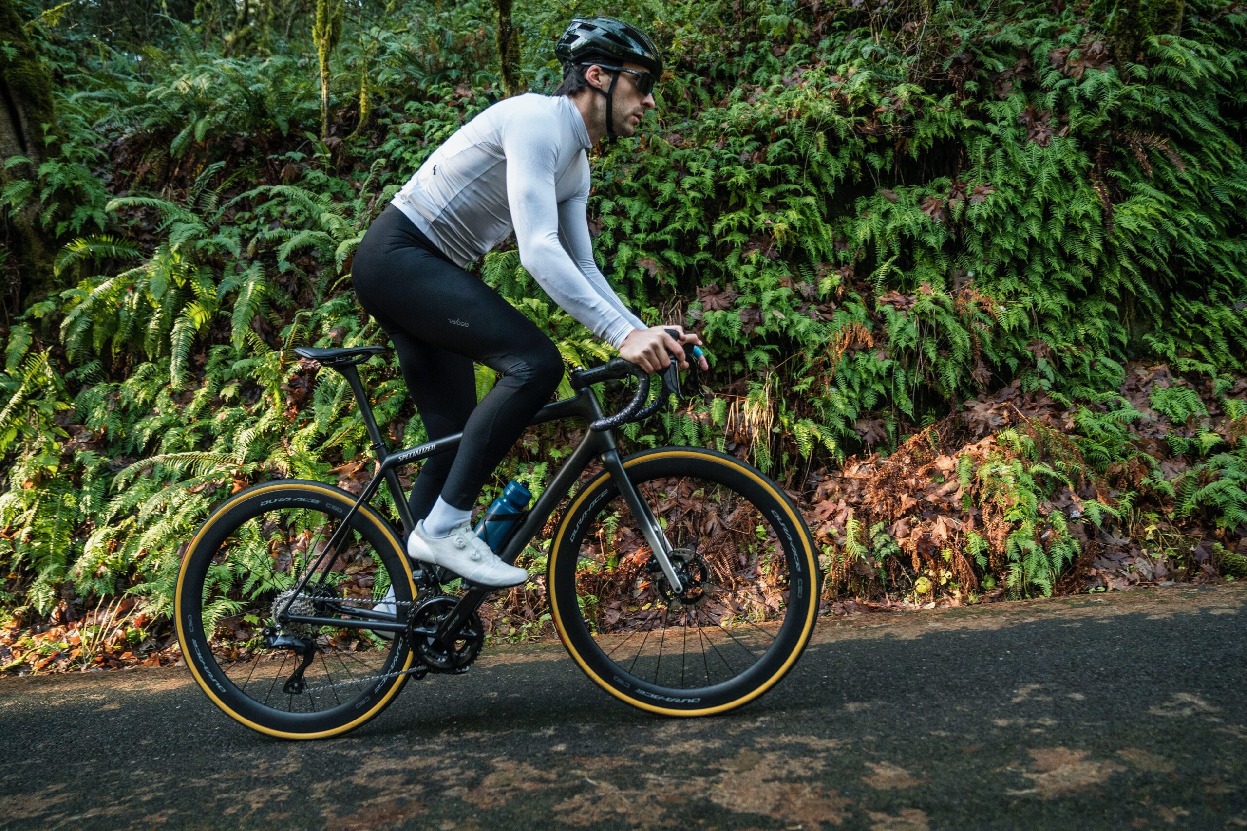 Bennett Shane testing handlebar tape