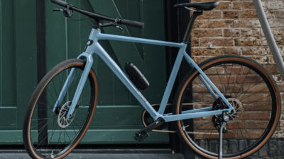 Rose Sneak Hits the Streets with Simple, Sleek Modern Hybrid City Bike