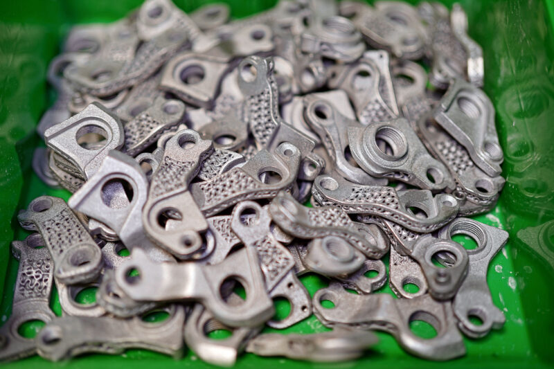 SRAM & Campy Shift Better on Silca Pro-Spec 3D-Printed Titanium Derailleur Hangers