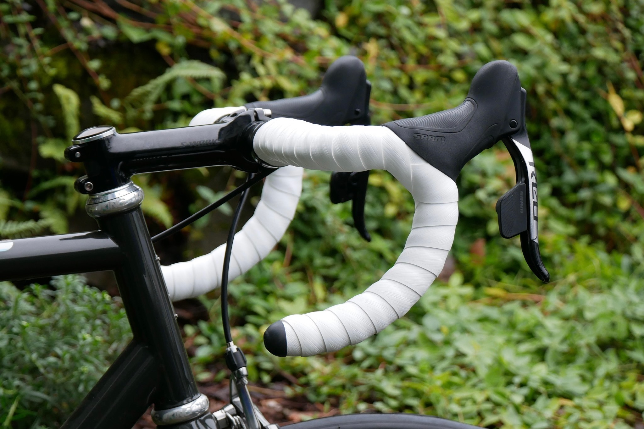 The Silca Nastro Cuscino bar tape wrapped on a handlebar