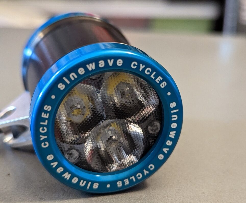 Sinewave Cycles Beacon 2 Review three LED lights