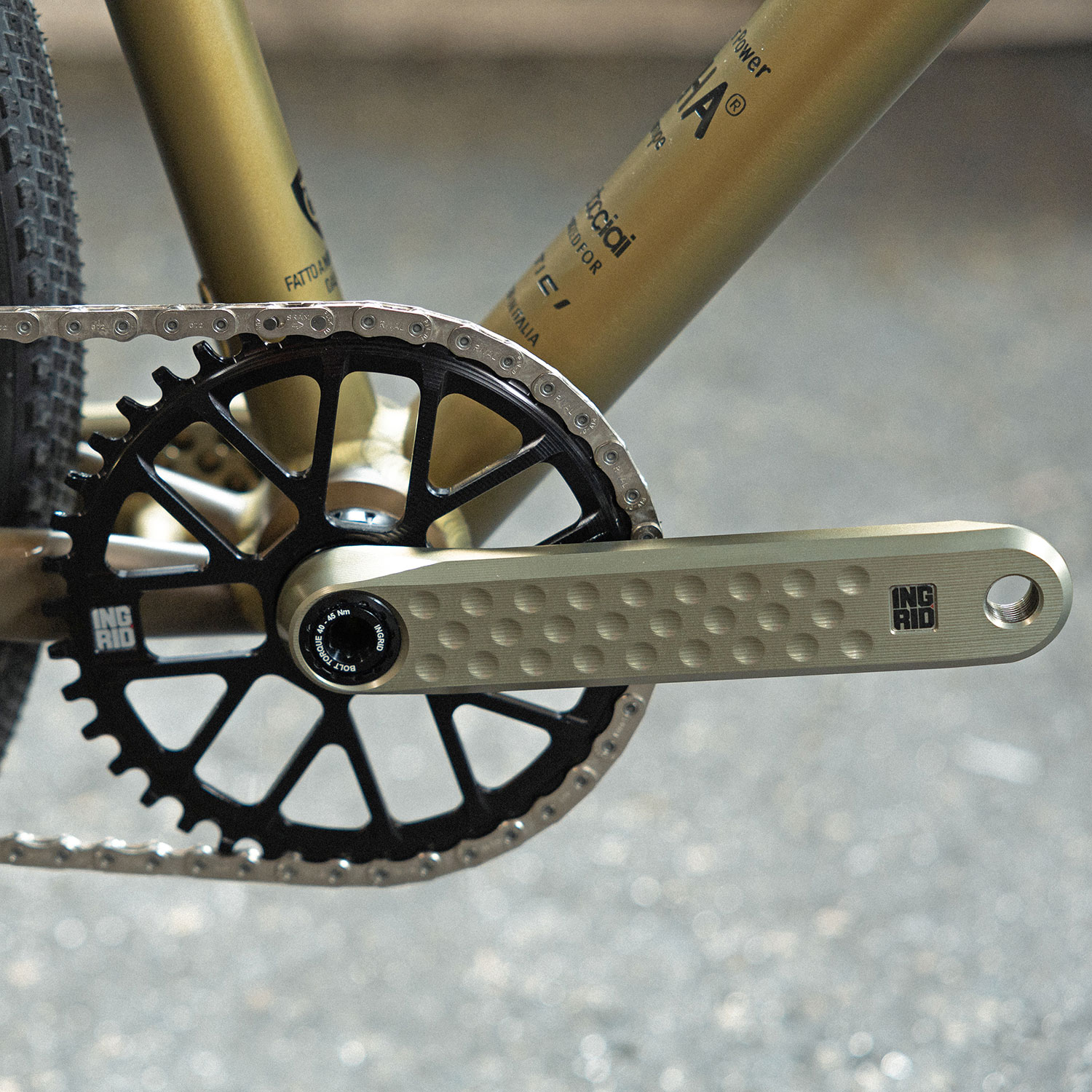 Titici Alloi AND aluminum gravel bike with GHA Silver hard anodized finish, INGRID CRS-POP crankset