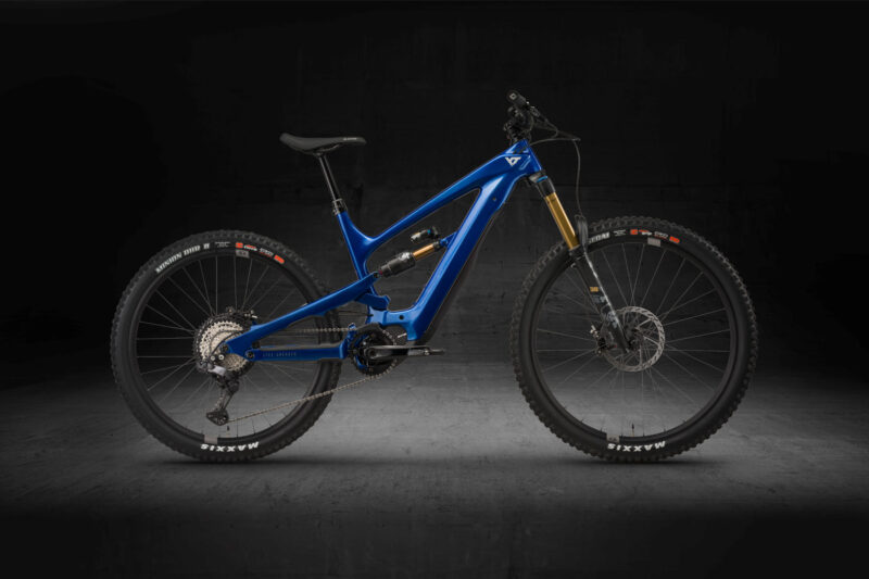 YT Decoy MX Core Enduro eBike gets FreeShift Di2, Big 720Wh Battery Updates & 25% Off!